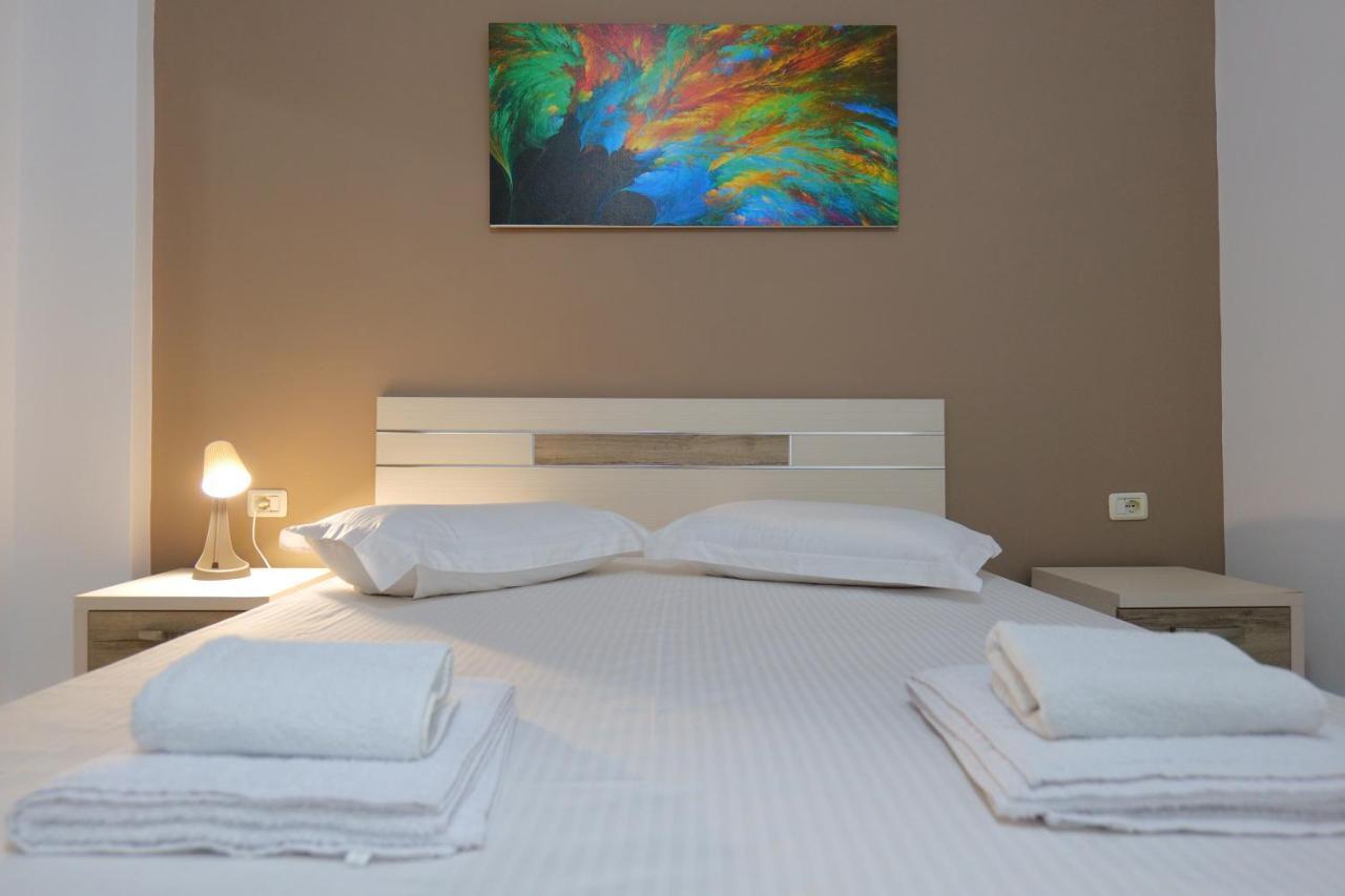 Saranda Inn Rooms & Apartments Exteriör bild