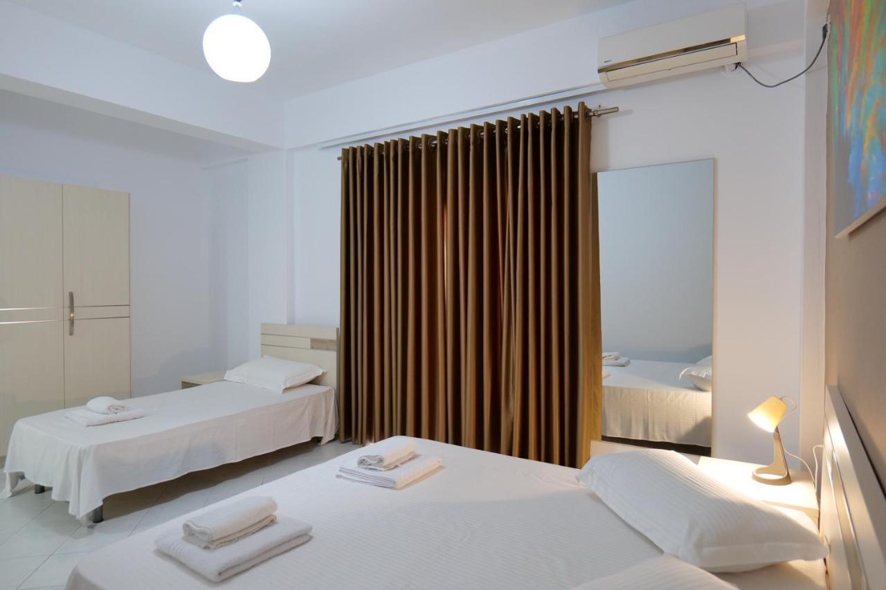 Saranda Inn Rooms & Apartments Exteriör bild