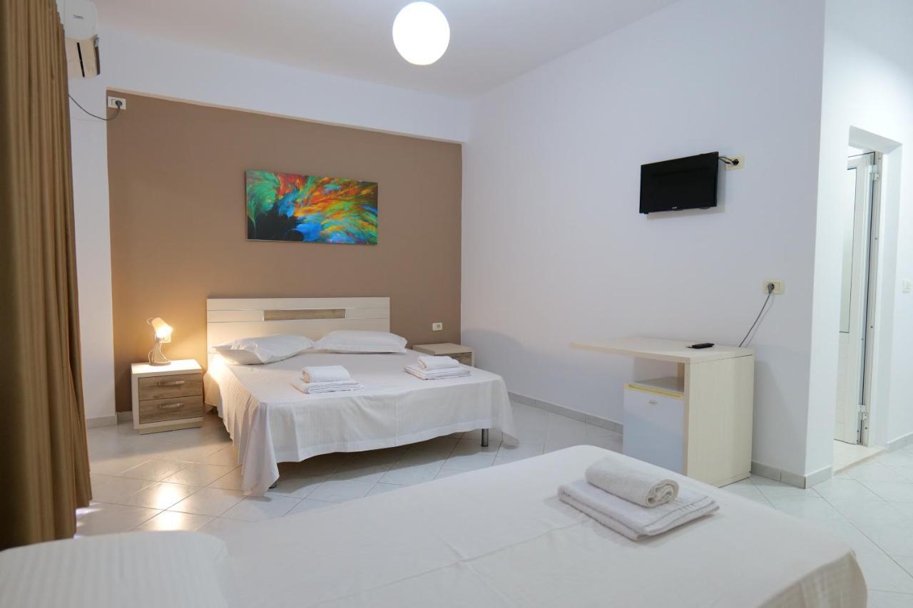 Saranda Inn Rooms & Apartments Exteriör bild